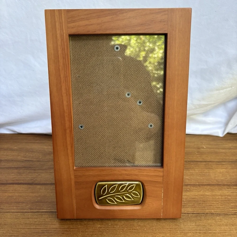 Rare Woods Burnes of Boston Wood Picture Frame Green Ceramic Leaf Glass 5x7